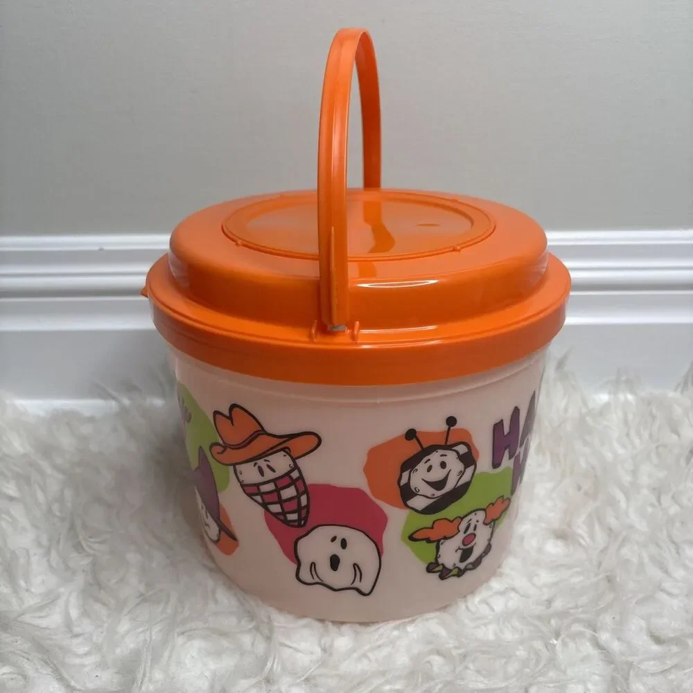 Dunkin Donuts Happy Halloween Munchkins Bucket Glow In The Dark With Lid